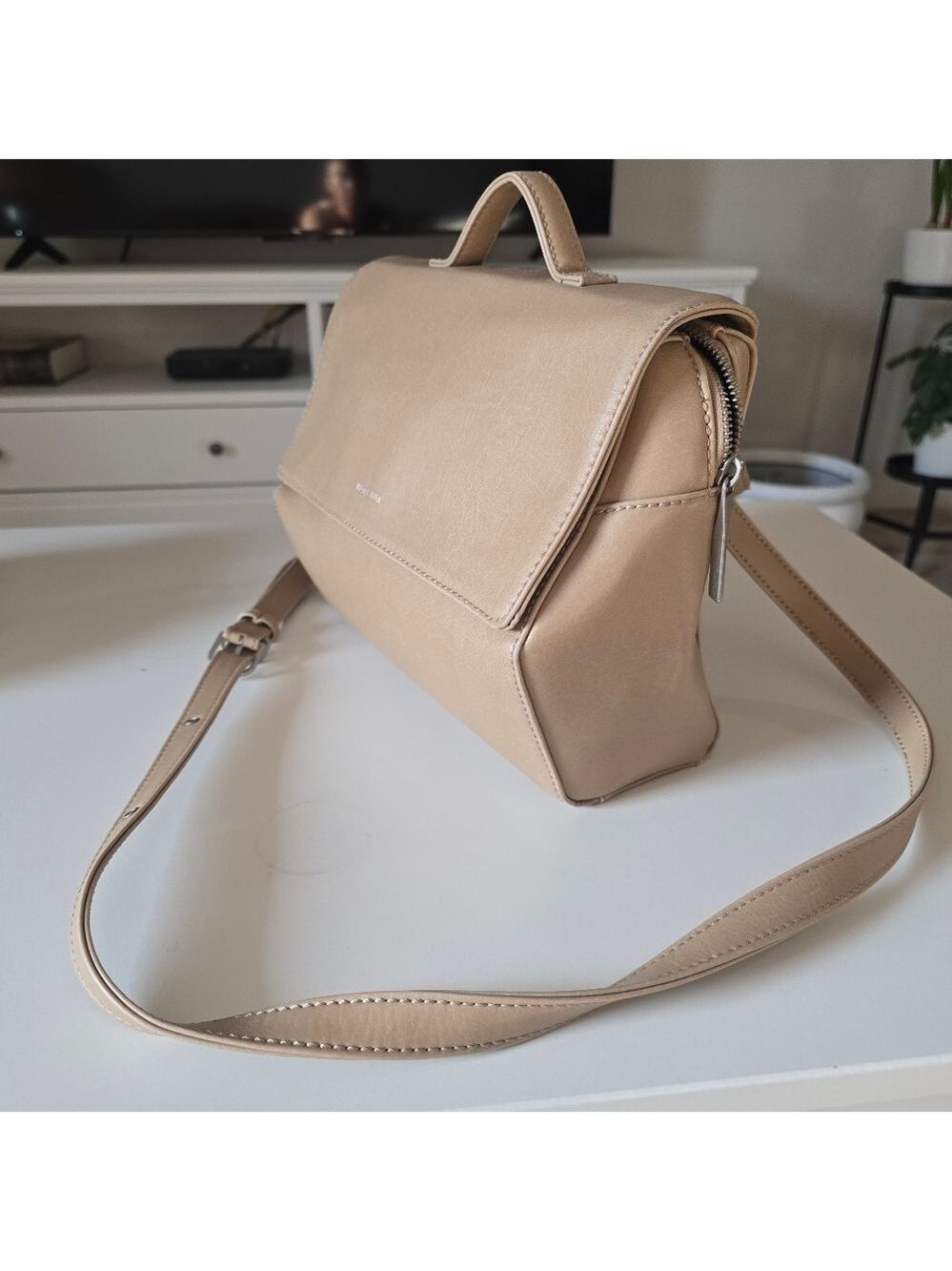 Matt & Nat Elegant Tan Cross Boby Vegan Handbag - Picture 3 of 9